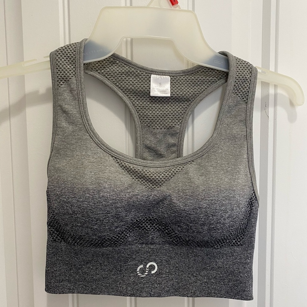 CNC seamless sports bra size small.